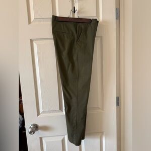 Lululemon City Trek Trouser size 6 Military Green